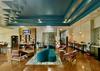 Best Western Plus Suites Hotel - LAX Airport LA Stadium hotel thumbnail 2