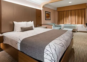 Best Western Plus Suites Hotel - LAX Airport LA Stadium hotel thumbnail 7