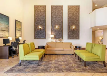 Best Western Plus West Covina Inn hotel thumbnail 2