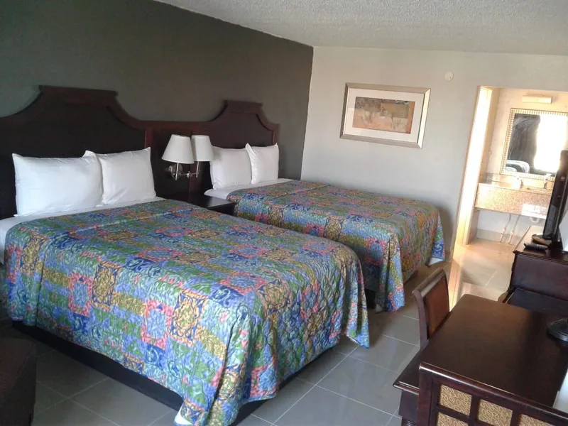 Express inn and suites hotel detail image 2