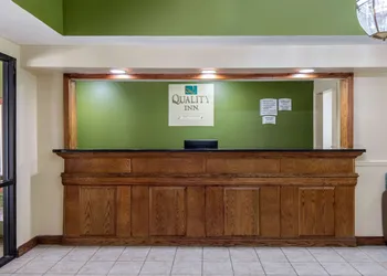 Quality Inn Kingstree North hotel thumbnail 6