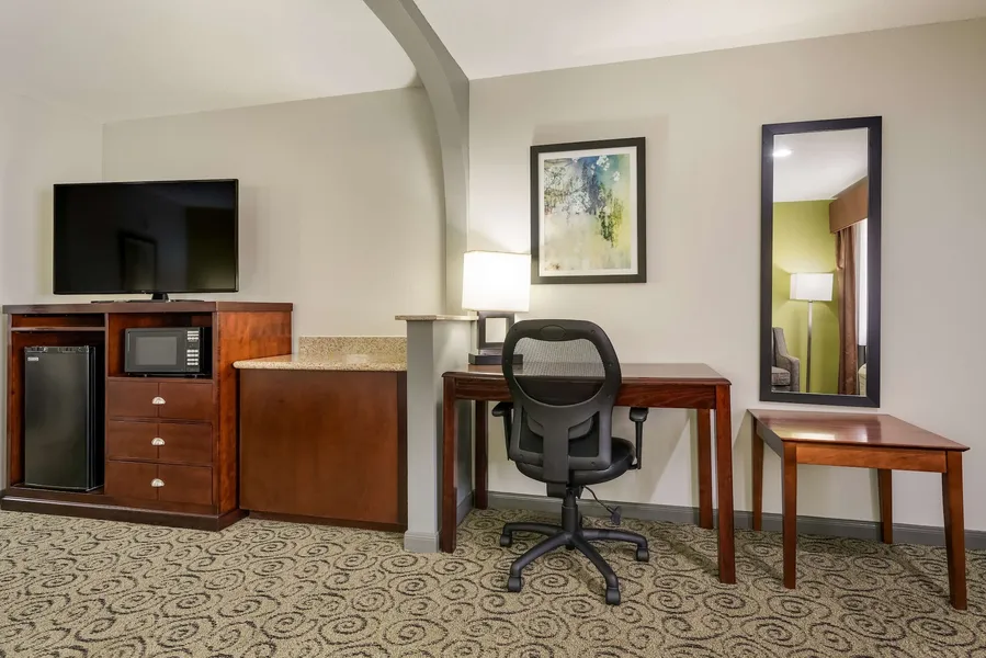 SureStay Hotel by Best Western Deer Park hotel detail image 6