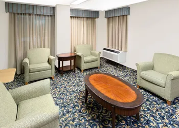 Super 8 by Wyndham Hattiesburg South hotel thumbnail 2