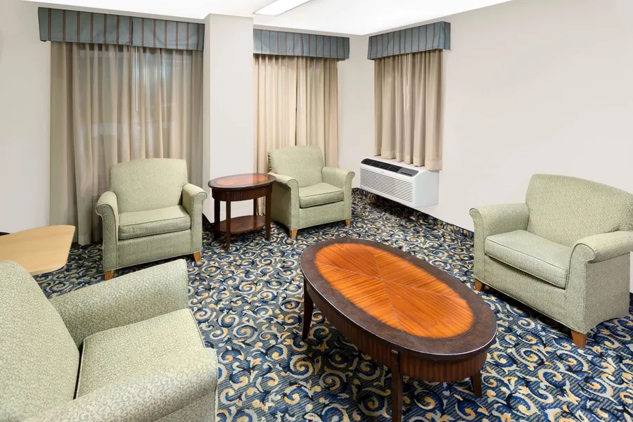 Super 8 by Wyndham Hattiesburg South hotel detail image 2