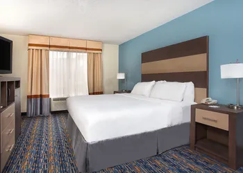 Holiday Inn Express Berea by IHG hotel thumbnail 2