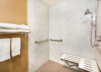 Holiday Inn Express Berea by IHG hotel thumbnail 4
