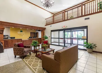 Quality Inn & Suites Lampasas hotel thumbnail 4