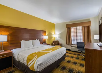 Quality Inn & Suites Lampasas hotel thumbnail 5