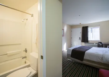 Beachview Inn hotel thumbnail 8