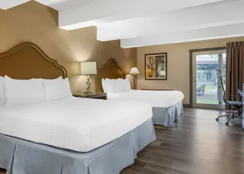 Fairway Inn and Suites, an Ascend Collection Hotel hotel thumbnail 8