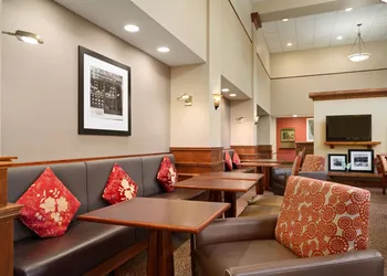 Hampton Inn & Suites Williamsburg-Central hotel thumbnail 3