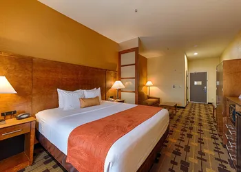 Best Western Plus Delta Inn & Suites hotel thumbnail 7