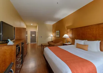 Best Western Plus Delta Inn & Suites hotel thumbnail 8