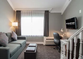 Sandman Hotel & Suites Vancouver Airport hotel thumbnail 6