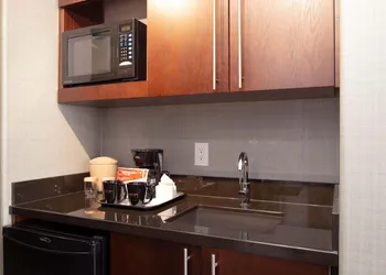 Sandman Hotel & Suites Vancouver Airport hotel thumbnail 7