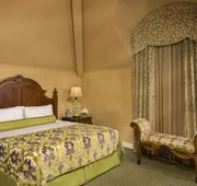 Ayres Hotel Manhattan Beach LAX hotel detail image 4