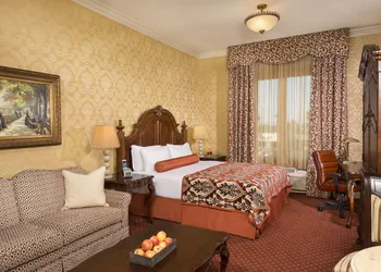 Ayres Hotel Manhattan Beach LAX hotel thumbnail 8