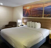 Days Inn & Suites by Wyndham Eunice hotel detail image 7