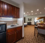 Christopher Inn and Suites hotel detail image 5