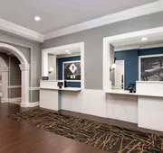 Hampton Inn & Suites Stamford hotel detail image 5