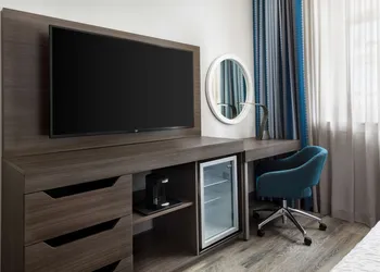 Hampton Inn & Suites Baltimore Inner Harbor hotel thumbnail 5