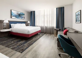 Hampton Inn & Suites Baltimore Inner Harbor hotel thumbnail 7