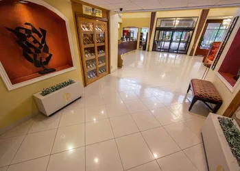 Ramada by Wyndham Houston Intercontinental Airport East hotel thumbnail 6