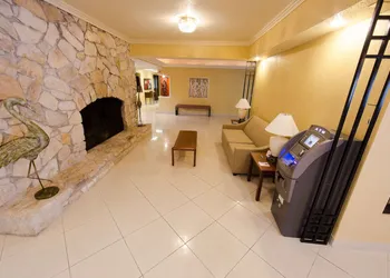Ramada by Wyndham Houston Intercontinental Airport East hotel thumbnail 7