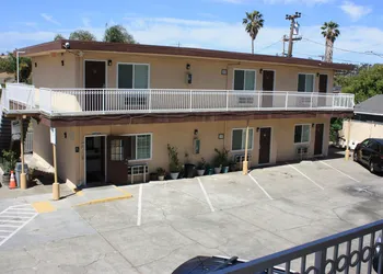 Express Inn hotel thumbnail 2