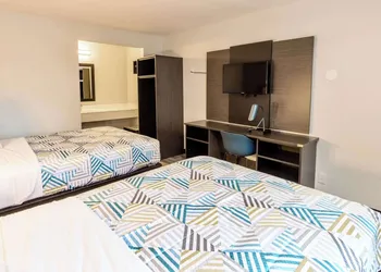 Motel 6 Carlsbad, CA - Near Legoland hotel thumbnail 5