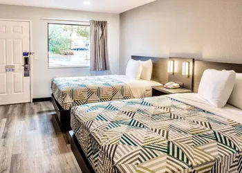 Motel 6 Carlsbad, CA - Near Legoland hotel thumbnail 7