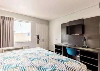 Motel 6 Carlsbad, CA - Near Legoland hotel thumbnail 8