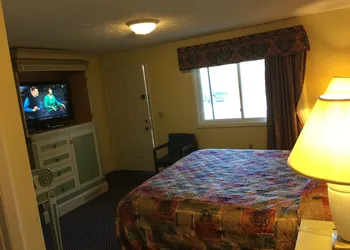 Budget Inn North Stonington hotel thumbnail 6