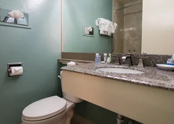 Colton Inn hotel thumbnail 8
