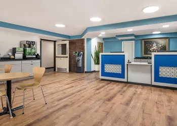 SureStay by Best Western Lewiston Auburn Area hotel thumbnail 4