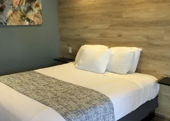 Anaheim Executive Inn & Suites hotel thumbnail 3