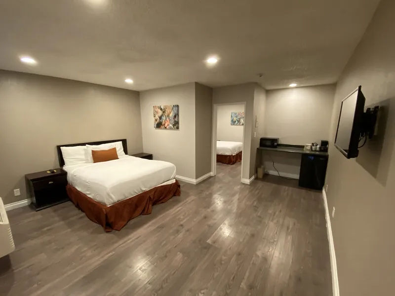 Anaheim Executive Inn & Suites hotel detail image 6