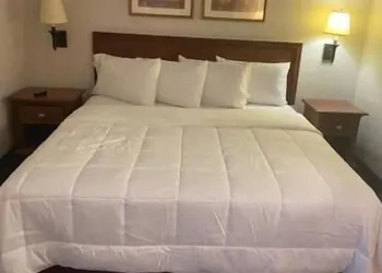 Raritan Hotel hotel thumbnail 8