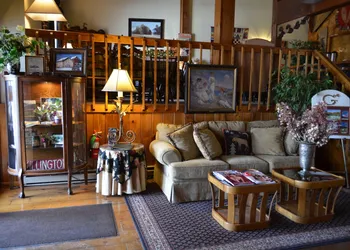 Greenbrier Inn hotel thumbnail 2