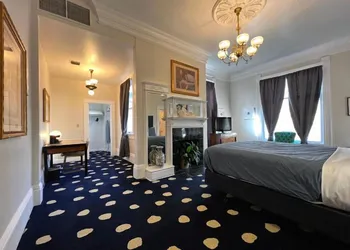 The Sterling Hotel hotel thumbnail 5