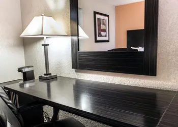 Suburban Studios International Drive hotel thumbnail 3