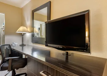 Suburban Studios International Drive hotel thumbnail 6