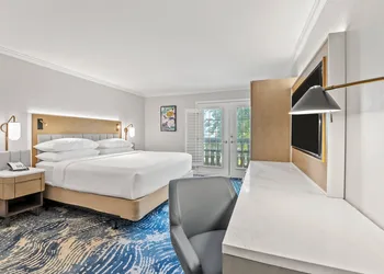 Crowne Plaza Orlando - Downtown by IHG hotel thumbnail 7
