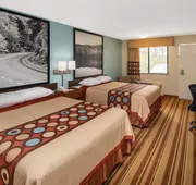 Super 8 by Wyndham Burlington NC hotel detail image 7