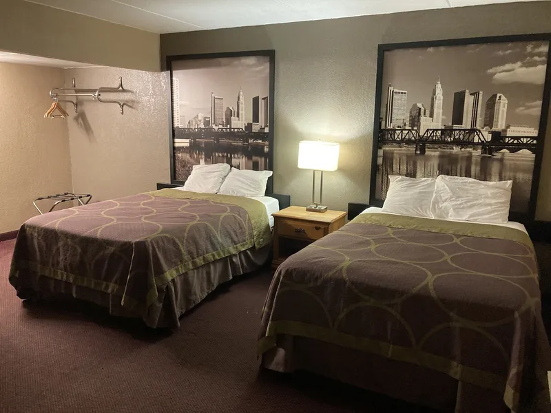 Super 8 by Wyndham Millbury/Toledo hotel detail image 6