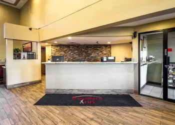 Travelers Inn hotel thumbnail 4