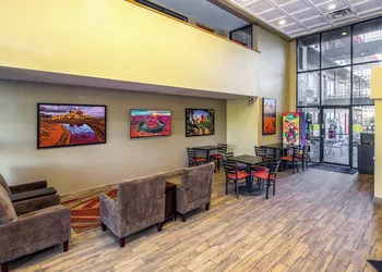 Travelers Inn hotel thumbnail 6