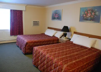 Merrill Field Inn hotel thumbnail 7