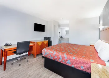 Executive Inn of Hondo hotel thumbnail 4