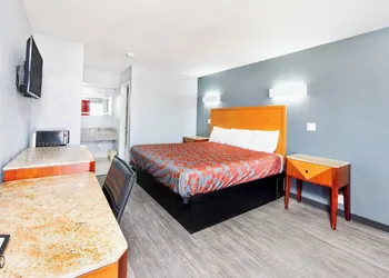 Executive Inn of Hondo hotel thumbnail 6